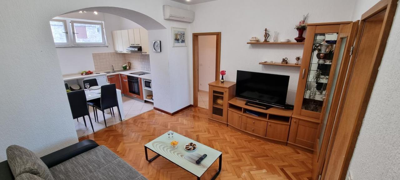 Apartments Anamarija Οπατία Εξωτερικό φωτογραφία
